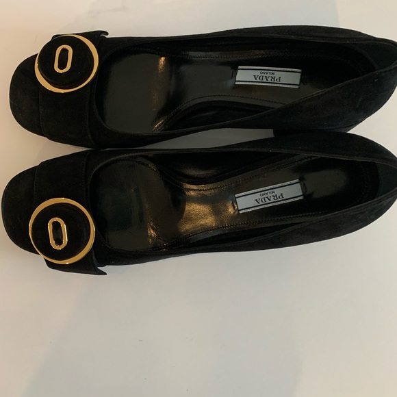 Authentic Prada Button Pump - Size 40.5 - Picture 15 of 15